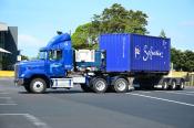 Freightliner,  Halls Transport,  Auckland
