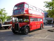 AEC Rt KYY 529 (RT 1702)