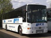 Lee's Coaches Volvo