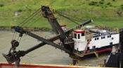 Tugs & Cranes On The Canal.oct.2012.