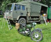 Army Daf + Triumph 500