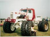 GFH 3 - White Dragon Monster truck