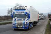 05-dl-5835 Scania 164l-580