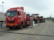 SF06 VDZ 8x8 BIG Beastie At Ulceby Truck Stop