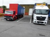 Volvo FL7 G593 URY & Merc. Actros NK17 VMU