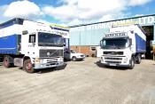 L127 TKB & FY03 UKK Volvo F12 & FM12 4x2 Bowker