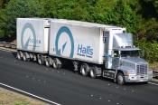 Freightliner,  Halls Transport,  Takanini