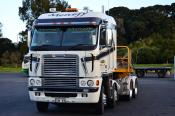 Freightliner,  Menefy Trucking,  Palmerston North