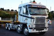 Freightliner,  Menefy Trucking,  Palmerston North