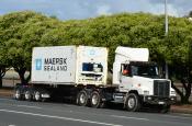 Freightliner,  Halls Refrigerated Transport,  Auckland