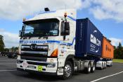 Hino,  Les Harrison,  Hamilton
