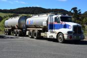 Kenworth,  Mobil.  Mudgee Turn Off