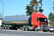 Freightliner,  Ron Finemore Transport,  Orange