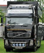 Volvo Cattle Trucks At Perth Show (Emslies Volvo FH12) SV52 VOT