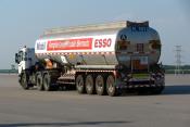 Scania P420 (NBX 3141) Esso