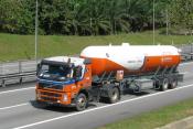 Volvo FM400 (JLY 5254) Sabaka-Chemtrax