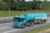Scania P420 (BKH 5563) Petronas