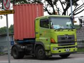 Hino 700 (xd 1574 Z)